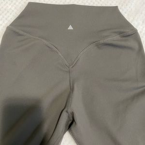 Balance Athletica shadow ascend leggings